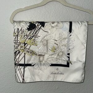 🗓️ Brooks Brothers 100% Silk Floral Print Scarf